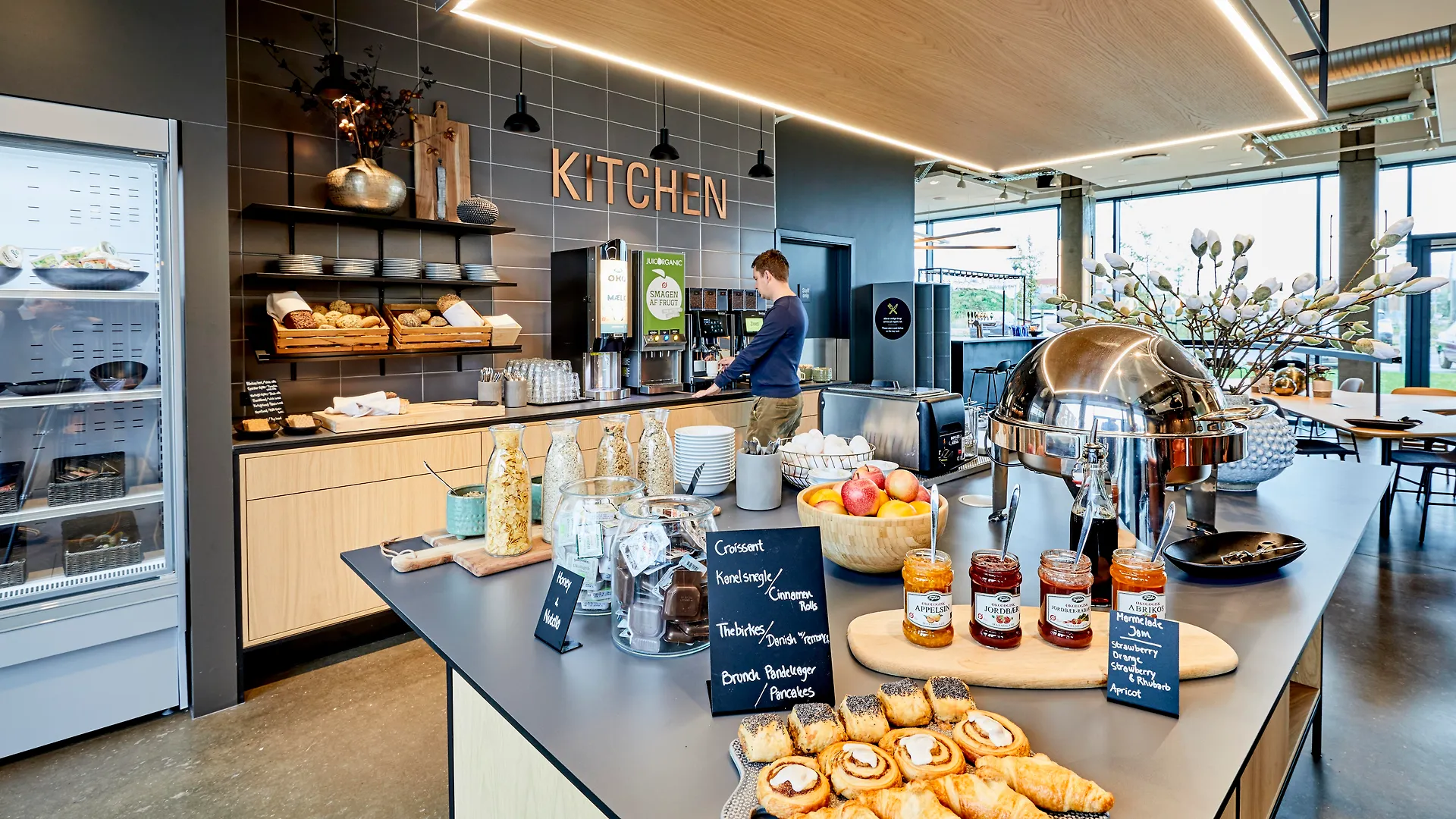 Отель Four Points Flex By Sheraton Aarhus Skejby