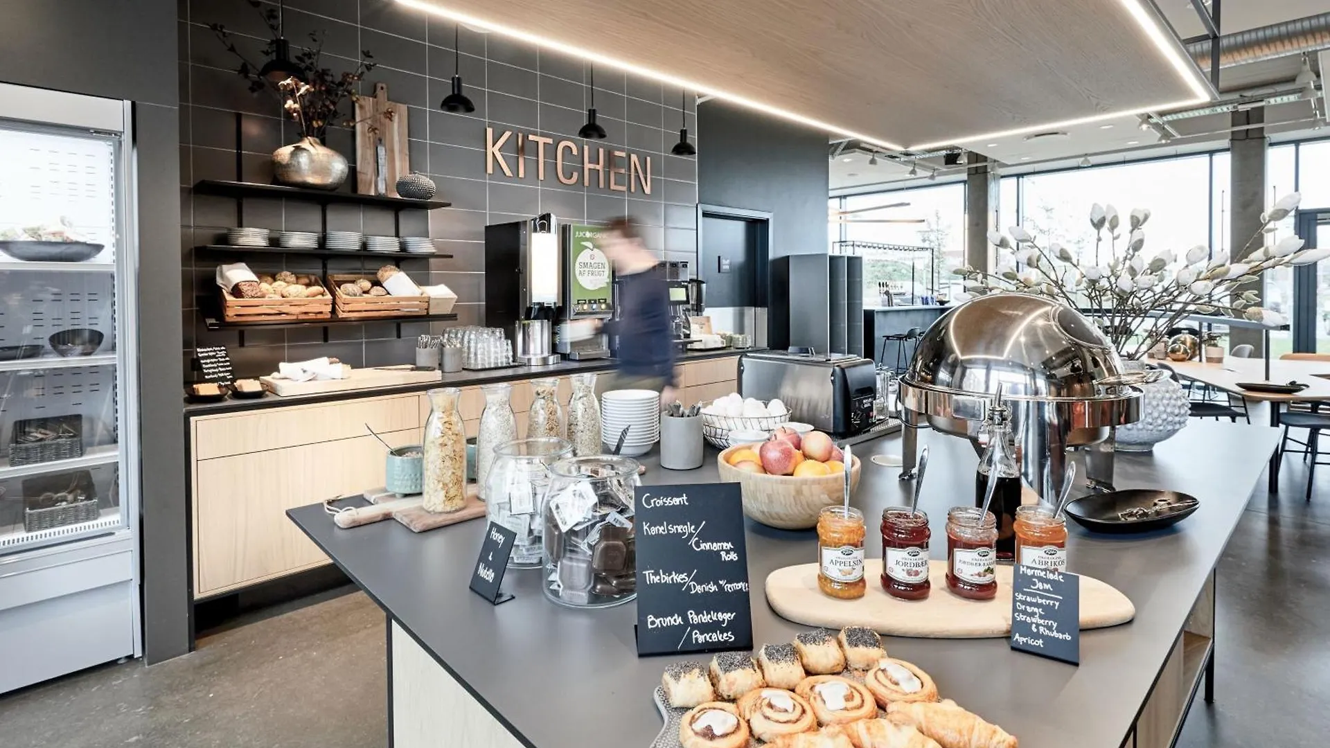 Отель Four Points Flex By Sheraton Aarhus Skejby